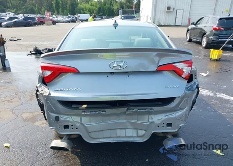 2015 Hyundai Sonata Sport z USA, uszkodzony, nr VIN 5NPE34AF9FH033839